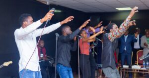 praise and worship before the teaching